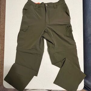 NWOT Men's Olive Cargo Pants - Great for Workout or Other Uses